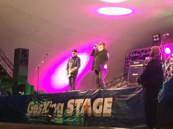 radiopat258's tweet image. Having a great time watching #Loverboy from the @cjocfm vantage point at #WhoopUpDays2014 #CanadianLegends