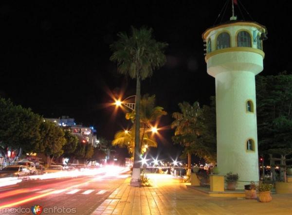 UNA VEZ MAS <a href="/MercadoAramburo/">Arámburo</a> AGRADECE SU PREFERENCIA, DESEANDOLES BUENAS NOCHES.