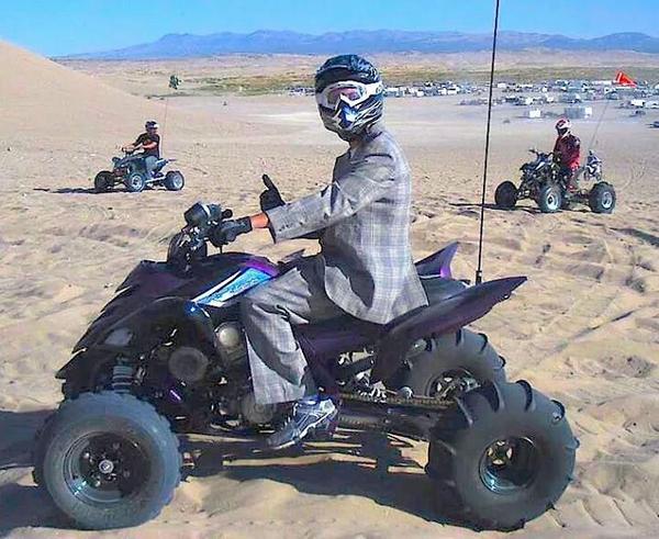 BikersMx's tweet photo. #CodigoBiker Nunca perder el estilo! http://t.co/rB1YbhYzl4
