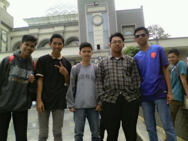 XWihar's tweet photo. Survei hotel aston bogor @KMD_ID @chandra_53 @AzhariUbay @ekobudiman62 http://t.co/dP0AzPBmp6