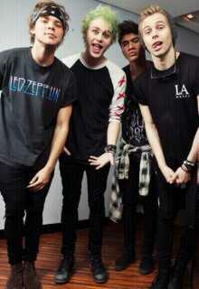 Wagglie's tweet photo. Rt for 10 free follows

#vote5sos http://t.co/XR7qmD3ihK