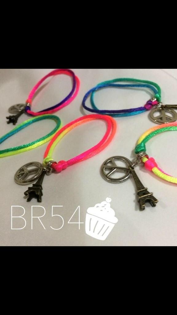 KiwiYou's tweet photo. Hai semuaaa:)ayooo,keburu stock nya habiss untuk fotonya ada dibawah yaaa😘 untuk cp nya ada di bio yaa... http://t.co/2g7HEbBwjw