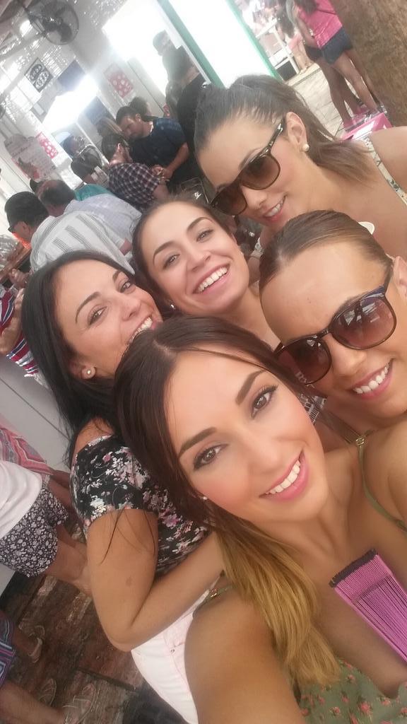 OlgaRaya1's tweet photo. #FeriaMLG2014 @marikilla6 @AinoaFrigy #mar #palomin #Cartojalin http://t.co/3RIuNXrsXA