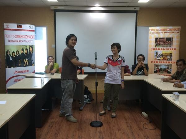 Penyerahan jabatan ketua Creadzy 13/14 kepada ketua Creadzy 14/15 <a href="/creadzycrazy/">Creadzy Fikom Untar</a>