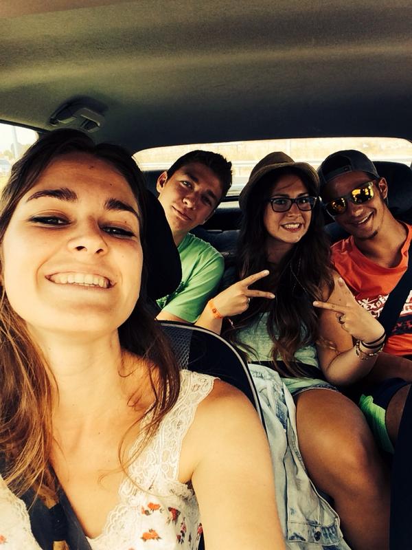 Estelouu's tweet photo. Vamos que nos vamos ,@Mon34gatto @rafaeldelash @NestorFG14 #pueblitobueno http://t.co/yGf3NxJ2GQ