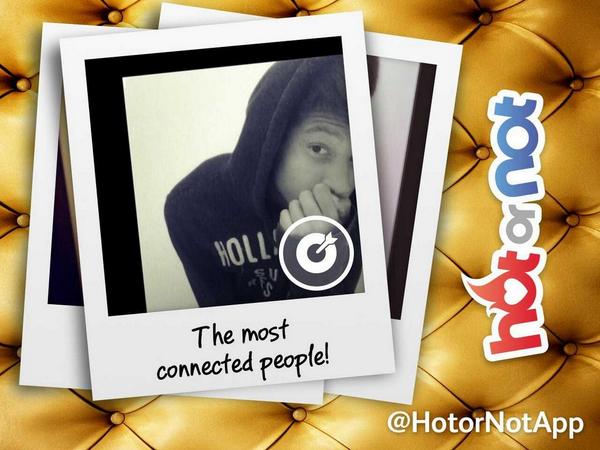 iobey_'s tweet photo. I’m one of the most connected people this week on #hotornotapp! http://t.co/grOM2Zv39b http://t.co/JDgovQjkFI