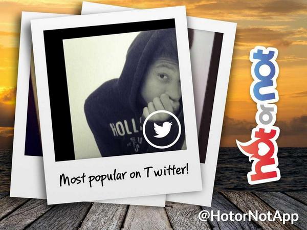 iobey_'s tweet photo. I got an award because I love sharing on Twitter so much! http://t.co/s7x90dIsTb