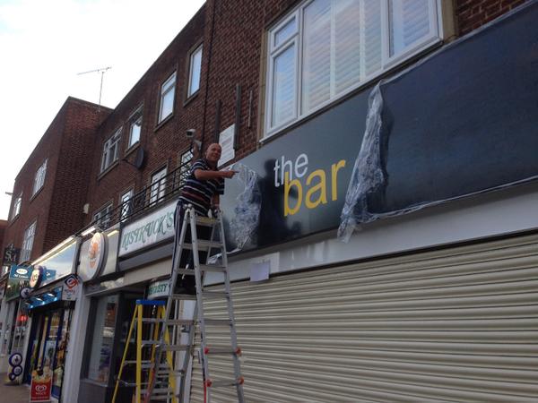 Signcraftsigns1's tweet image. Rob the sign &amp;amp; graphic installer #Signcraft#shop signs