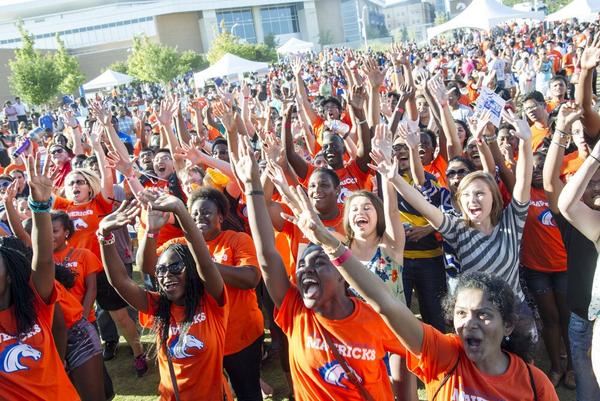 First day of classes today - it's going to be a great year, Mavericks! #MavUp
