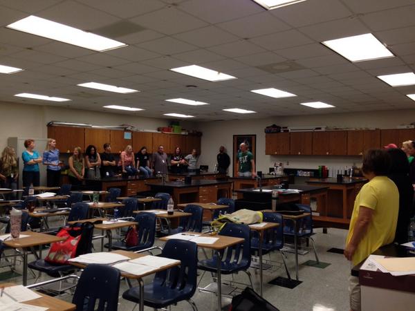 BerknerAVID's tweet photo. @BerknerHS educators committed to student success through Philosophical Chairs!!! @AVID4College @AVIDTexas http://t.co/pVW4zeDgHw
