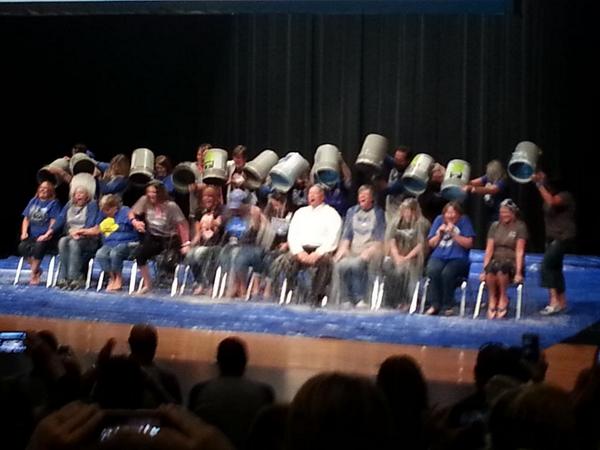 's tweet image. Oh yessss! This just happened!
#rooconvocation
