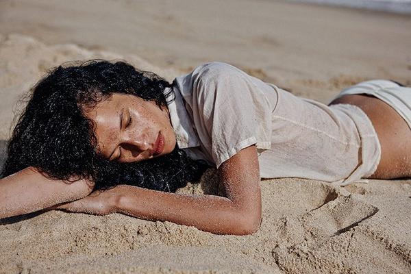 Dyelogfashions's tweet image. Looking for the perfect beach look? Check out this fabulous beach shirt by @MandarinGeneral 
creemmag.com/sun-dazed/