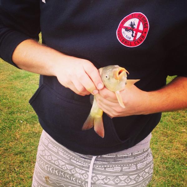 JennBinxi's tweet image. Catching a big fish! #yeahboy #fishing #BigFish #BringItOn #holiday #nofilter #Family