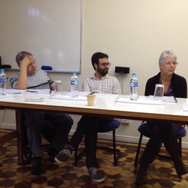 Ana Lúcia Cortegosso, Sergio Luna e Saulo Velasco na banca da Manoela Moreira: