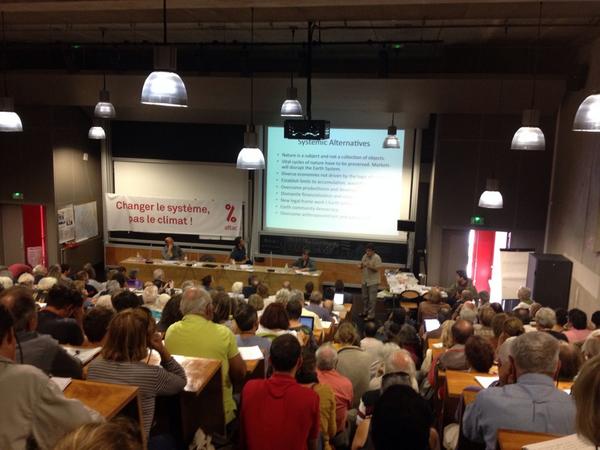 tomkucharz's tweet photo. Campaña #NoalTTIP participó en Universidad de Verano de Movimientos Sociales en París #ESU2014 http://t.co/UZTuDIZIBS http://t.co/o99VJ367B3