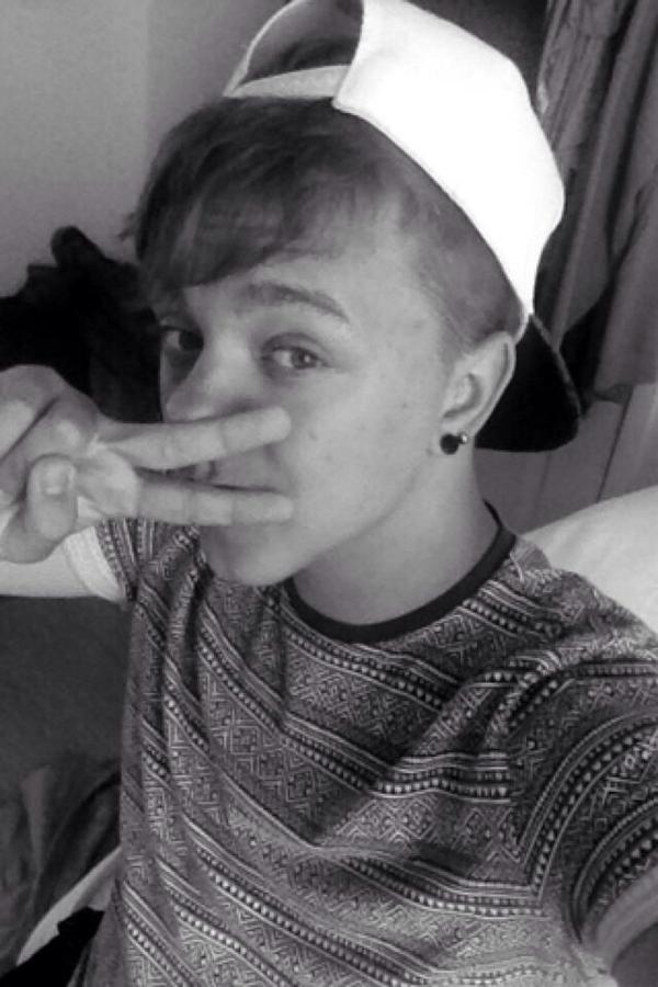 Peyton_Turner00's tweet photo. Rt/fave for a ship. DM me a selfie and number and I'll indirect 💕 #MADOnes #HancockFlock http://t.co/ZvqJUqEQhi