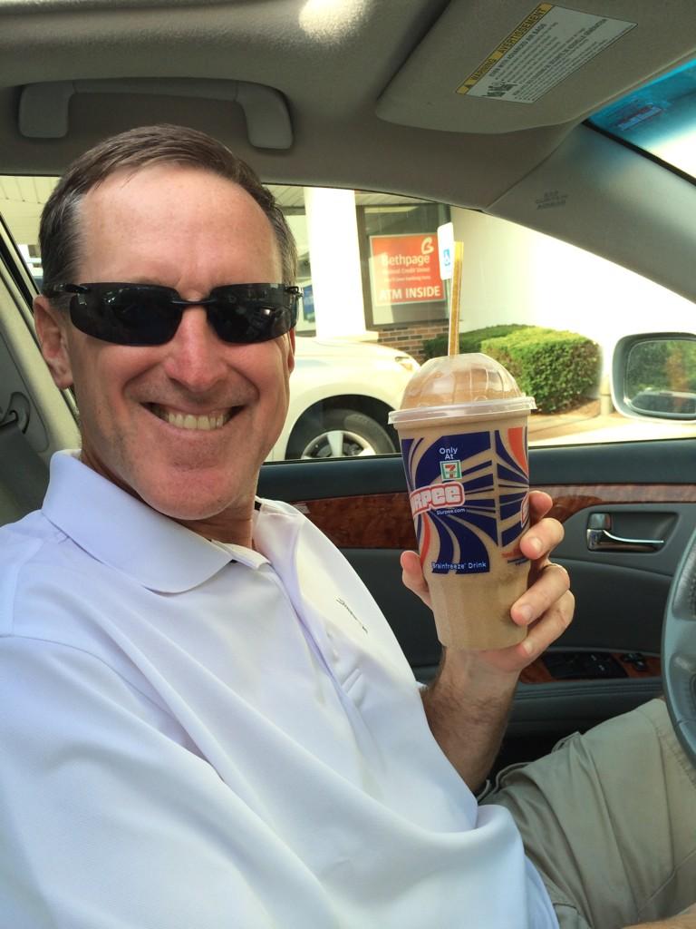 Erin Sheerin on Twitter: "Back at it #slurpeeaddict http://t.co/w69ZiV1N43"