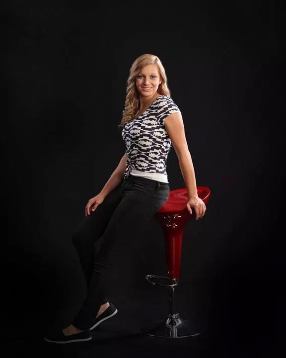KayleeRae7's tweet photo. Senior pics 2015 http://t.co/m76eNqTXwR