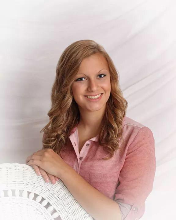 KayleeRae7's tweet photo. Senior pics 2015 http://t.co/Rj5seLQ3W8