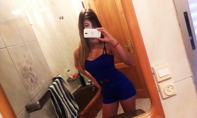 Os gusta mi nuevo modelito??? :$ http://t.co/d6fze1xBJx<a href="/tag/online"class="tags"><span>#online</span></a><a href="/tag/cachonda"class="tags"><span>#cachonda</span></a>