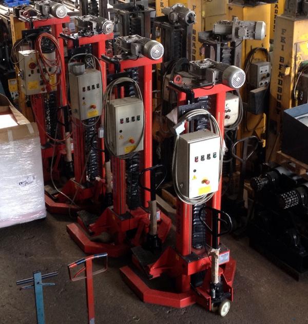 bwsequip's tweet image. Briton 32 tonne column lifts , checked tested and serviced, £6995 plus       ex works