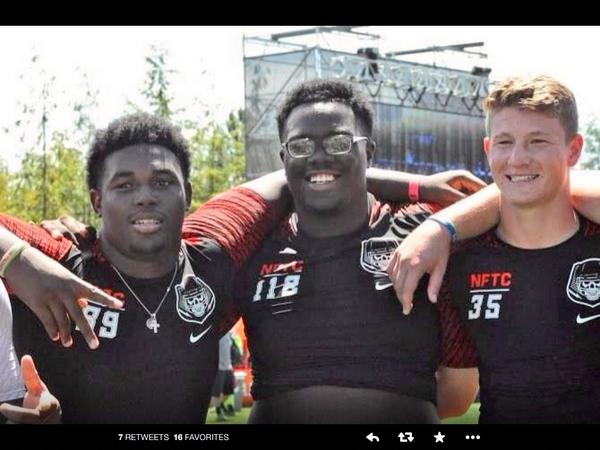 RTRnews's tweet image. #AlabamaCommit @DallasWarmack @BIGGLEZZ_76 @BlakeBarnett_8 @TheOpening2014 @tapclips