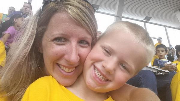 jstaub1's tweet photo. #twinspic http://t.co/72xauJqn5t