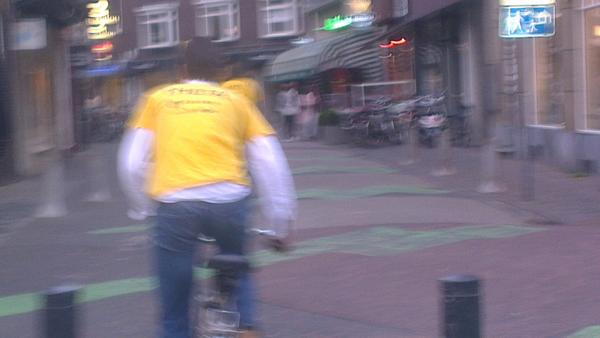 IntroBaas's tweet image. #geel komt als vlek naar het FesTuval! #introtue