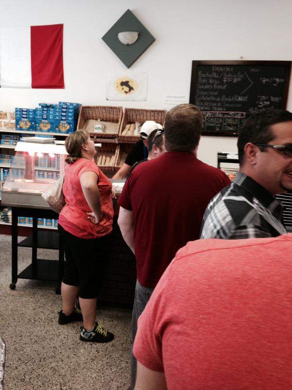 DeltaProduce's tweet image. Lining up @MarchigianiMTL for their famous pulled pork panino...#trythepotatoes