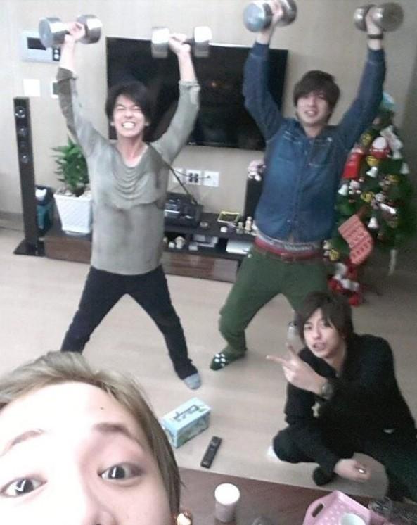 ট ইট র Ask Ftisland 城田優 三浦翔平 佐藤健 山田親太朗 どうやって知り合ったんだろう って思ったら ワンオクのtakaさんの繋がりだったんだ うん スッキリ 笑 交友関係広いっていーね Http T Co Bwasf0b1ns