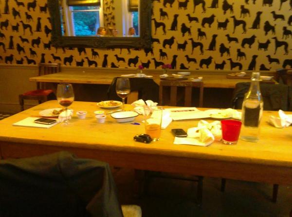 MPRTeamA's tweet photo. This is the space where @MPRTeamB used to sit #thanksforcoming http://t.co/tCk0T77WDj