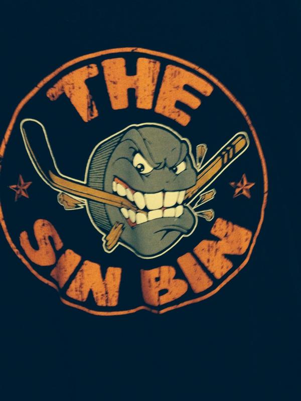 kandi4bells's tweet photo. @MissouriMavs @SinBinMavs #CarrabasHappyHour http://t.co/bmKsBW3nvQ