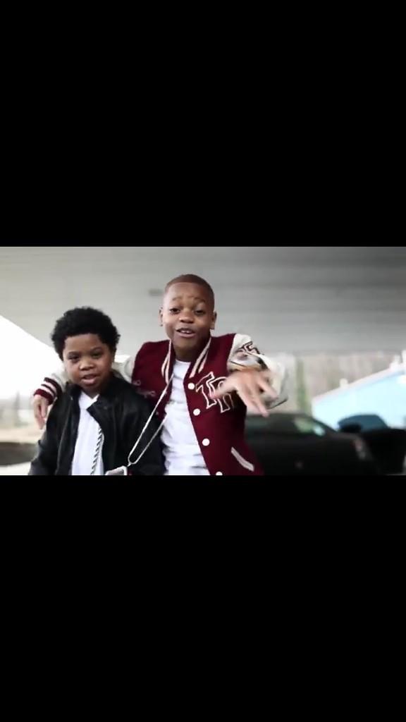 M_kiernan6's tweet photo. You and your hype man always stick close... Just like lil' niqo here... #whosyourhypeman http://t.co/nPD65QU5Bq