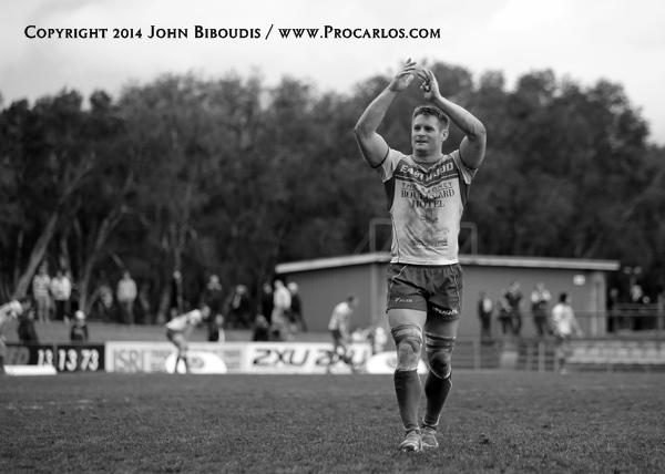 Procarlos's tweet photo. Hugh Perrett acknowledges the crowd on his 200th first grade game @ShuteShield  @eastwoodrugby http://t.co/BFKeIAzS7n http://t.co/Zope4wS23H