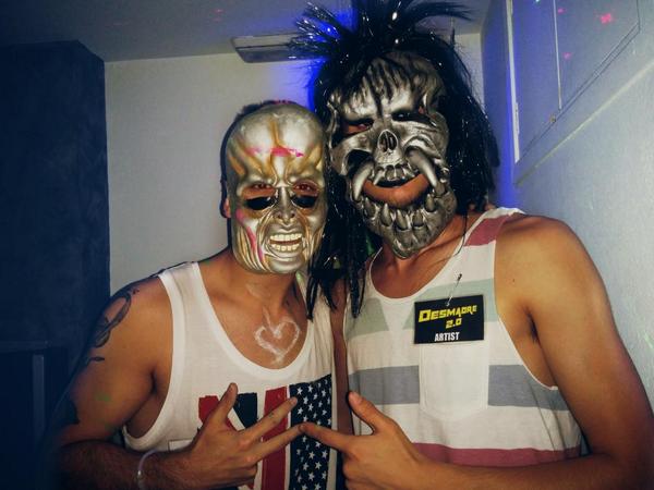 Desmadre_party's tweet photo. ...SORPRESA!!!! Rumbo a @SUMMERFEST_3 preparados para reventar este sábado? http://t.co/U4qrpgIXlc