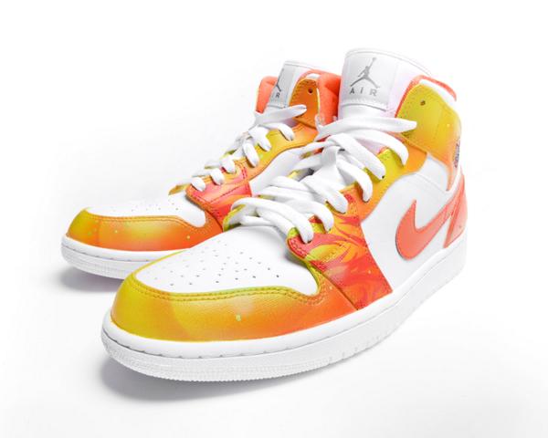 Complex's tweet photo. Win a pair of @BACARDI Air Jordan 1s customized by @Mache275: http://t.co/C1UuC9P5Zj #RepYourFlavor #giveaway http://t.co/ADLlXEfxP4