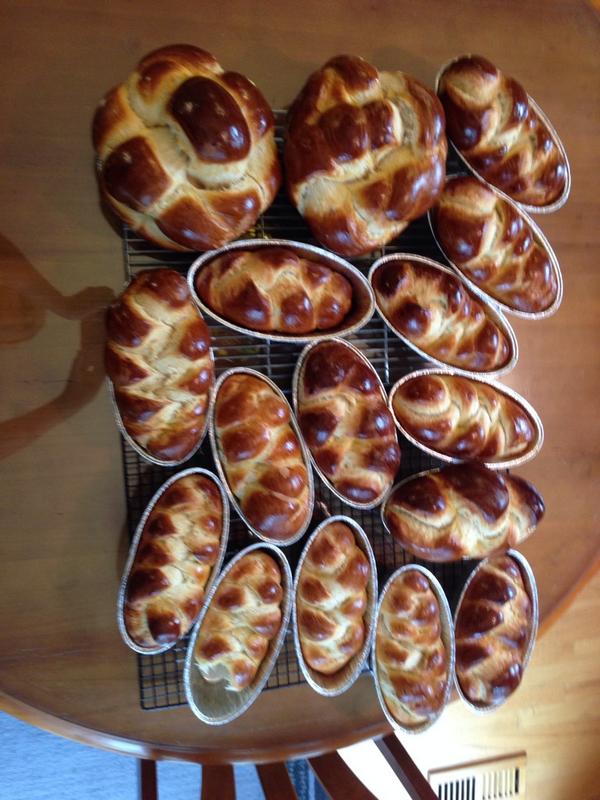 Lbknoll's tweet photo. Yummy Challah! #shabbatshalom http://t.co/xjRuzGSByQ