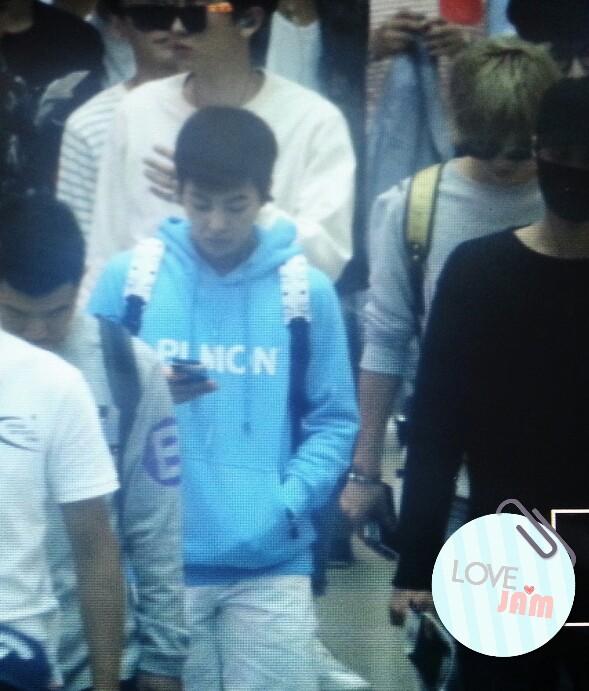 BvmYLCbIYAIjuET.jpg:large