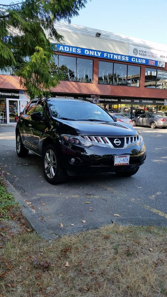 <a href="/D_BagParkingYVR/">YVR's Worst Parking</a> this guy think he can just make his own parking space!!