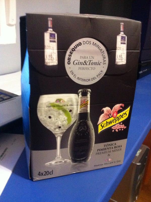 Cachirly's tweet photo. Regalazo del tito @Javier__MG te estará esperando en casa #gintonic #growingup http://t.co/6dSiHcYxC7