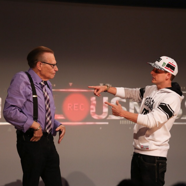robdyrdek's tweet photo. The legendary @kingsthings Larry King graces our #Ridiculousness stage tonight at 10:00 PM ET 9PM Central on @MTV http://t.co/gNZPetlTQ3