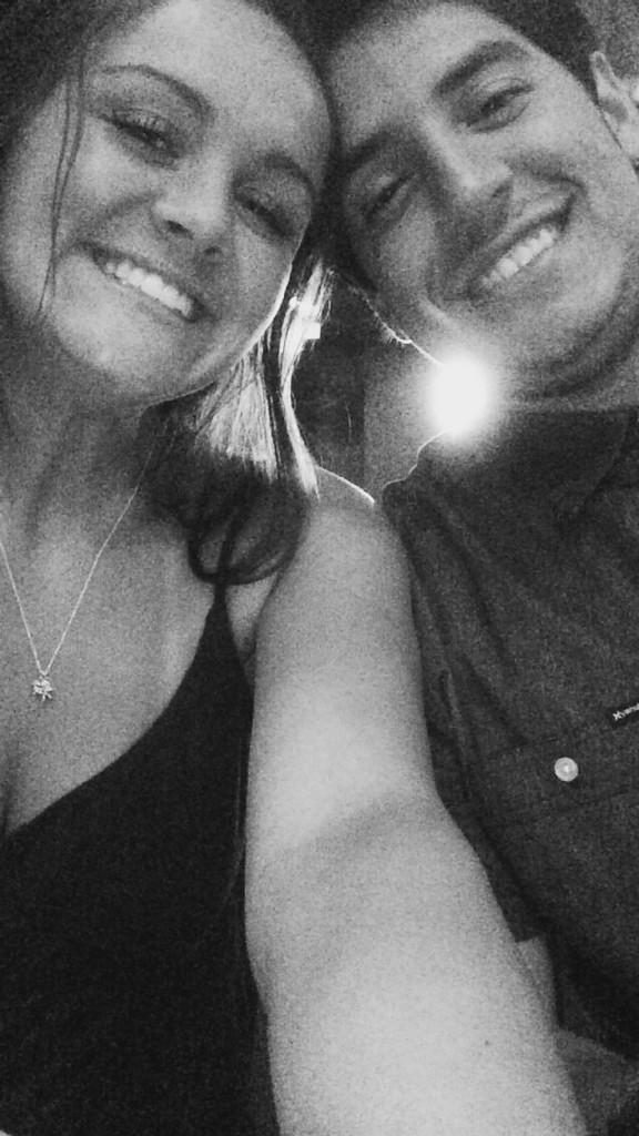 eva_dondero's tweet photo. Gonna miss my cute bf #cyasoontho #notseptember #ilikeurchin #baybe 💘💘 http://t.co/8WobOrCYFR