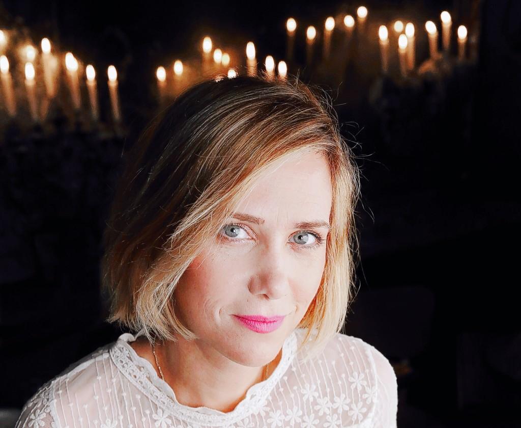 Happy birthday kristen wiig        