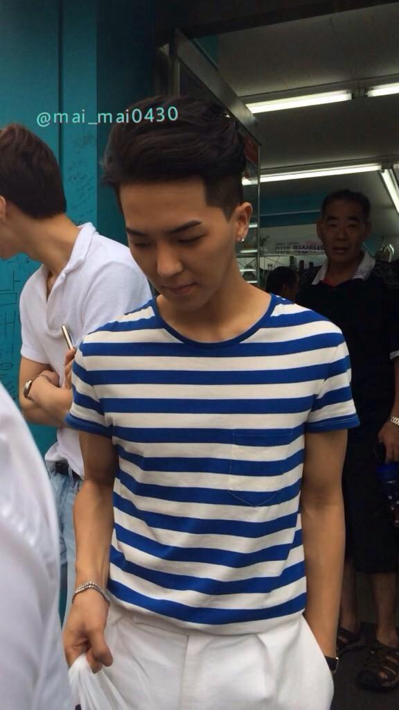 Bvn_awjCAAA98c4.jpg:large