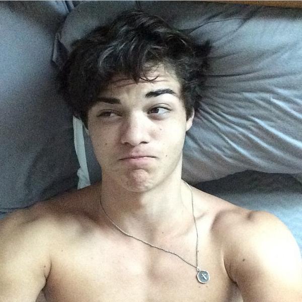 Noah Centineo Updates On Twitter Noah Centineo Now Has His Own