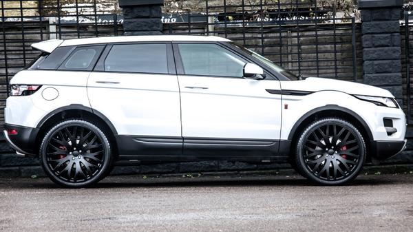 ProjectKahn's tweet image. RangeRover Evoque 2.2 SD4 5DR Ground Effect Edition from £39,875 #fujiwhite #bespoke #monochrome #fashion #luxury