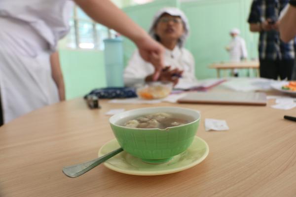 seravinus hansen tweet media