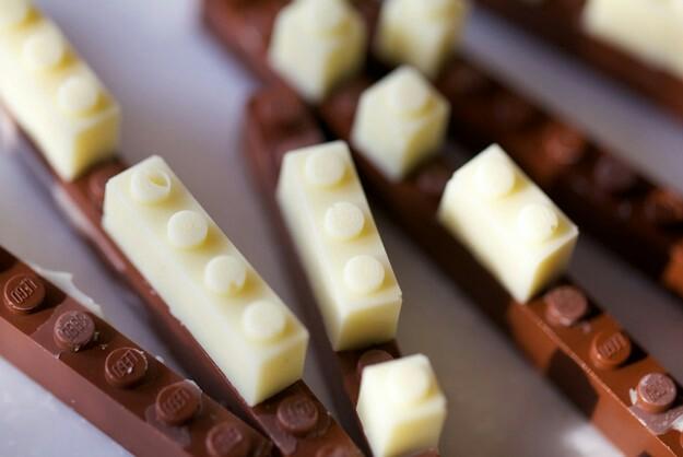 Ο Eric Ziengs στο Twitter: "Hvad er bedre end #LEGO? Chokolade LEGO mmm==&gt; http://t.co/K7FTSIvw0q #weekend #voksenlegetøj http://t.co/5KIxk9x4Ft" Twitter