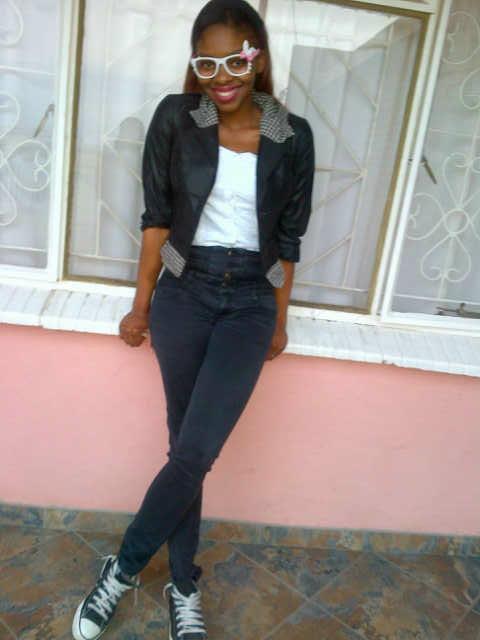 LuhLove89's tweet photo. #Chilled #GoldenSmile http://t.co/f2KHkLLxGQ