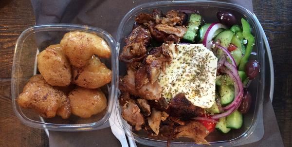 ItsallGrk's tweet photo. Start your #weekend off with some fresh #Greek #food from our new 101 Dundas East location. #goGRK #nomnom http://t.co/NQ5KAi9Jnt